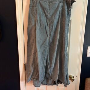 Soft Surroundings Light Jean skirt. Slightly higher in front than back.